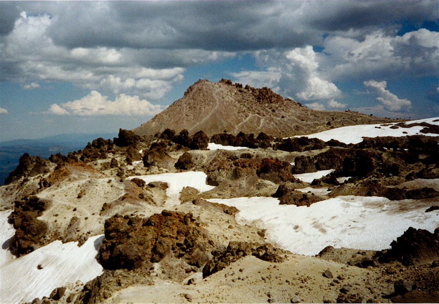 Lassen Peak (3189 m)