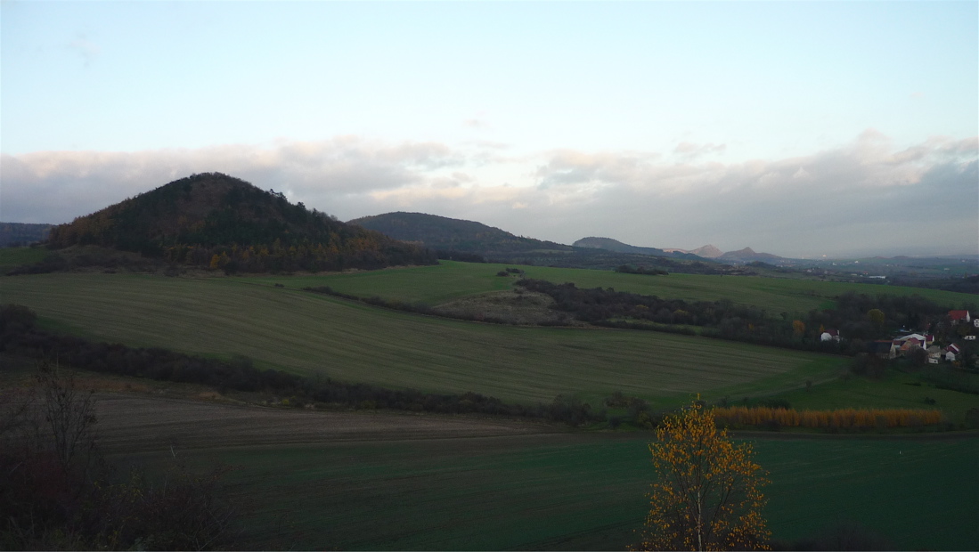 V řadě: Líska, Srbsko, Blešenský vrch, Košťálov, Vršetín.