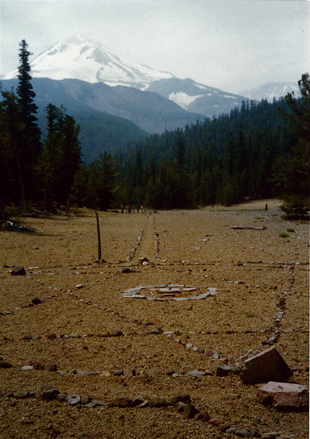 Mt Shasta, spící vulkán, hora opředená magickými pověstmi.