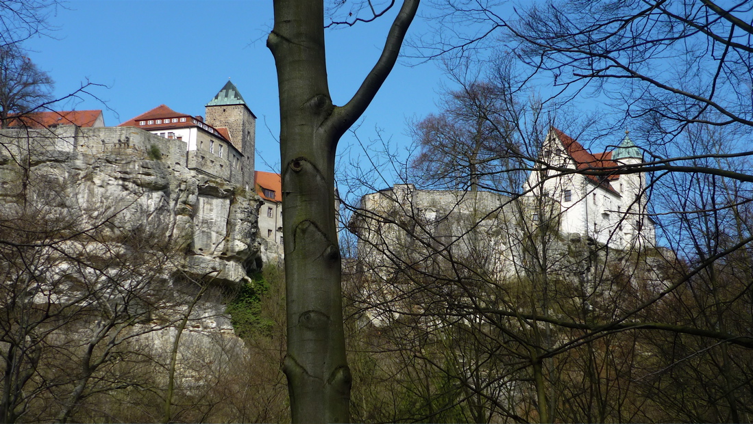 Hrad Hohnstein po krátké úvaze dnes míjíme.