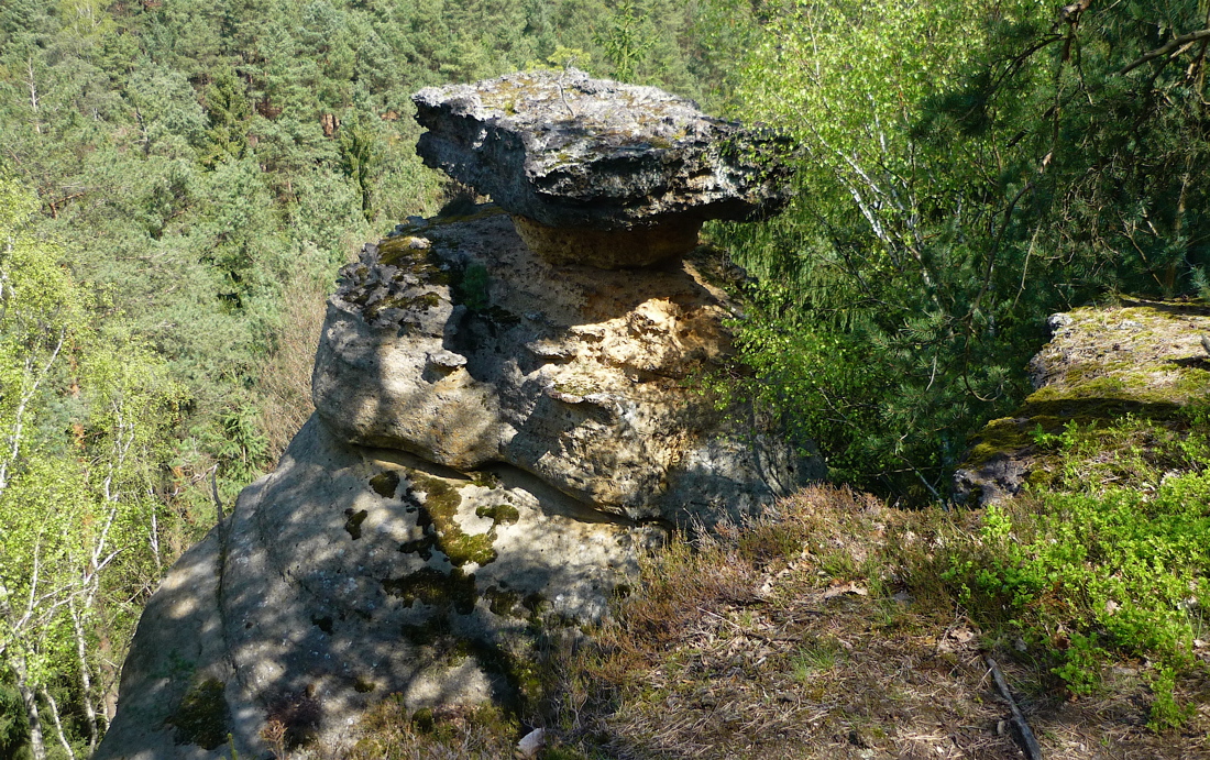 Železitý "klobouk" lépe odolává zvětrávání...