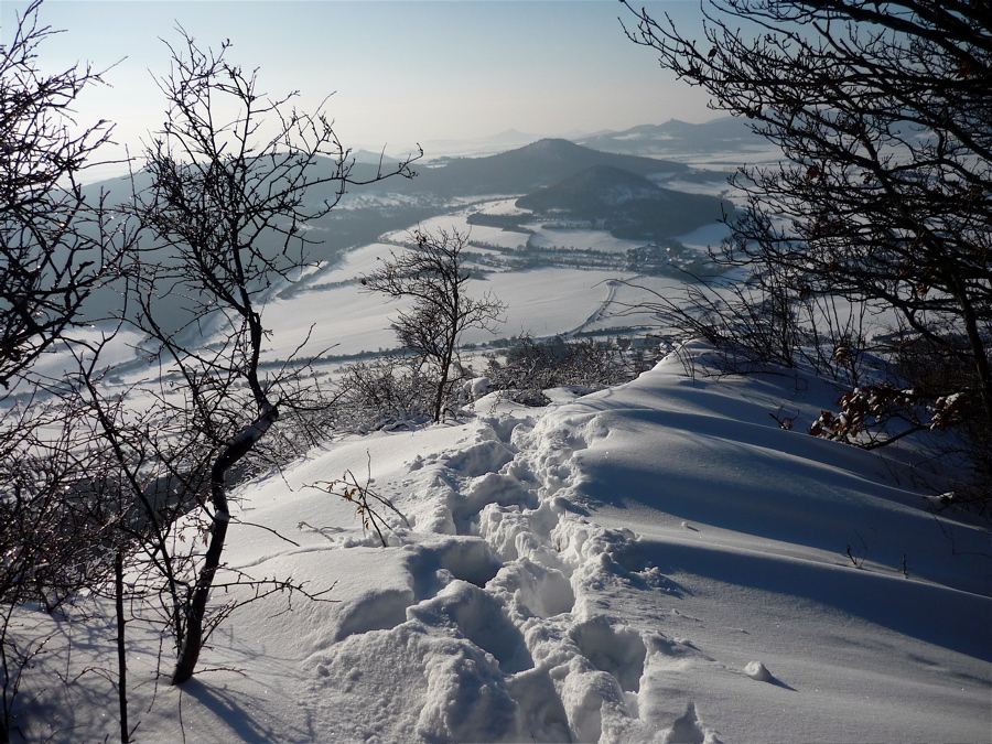 Sutomský vrch a Boreč z Lovoše