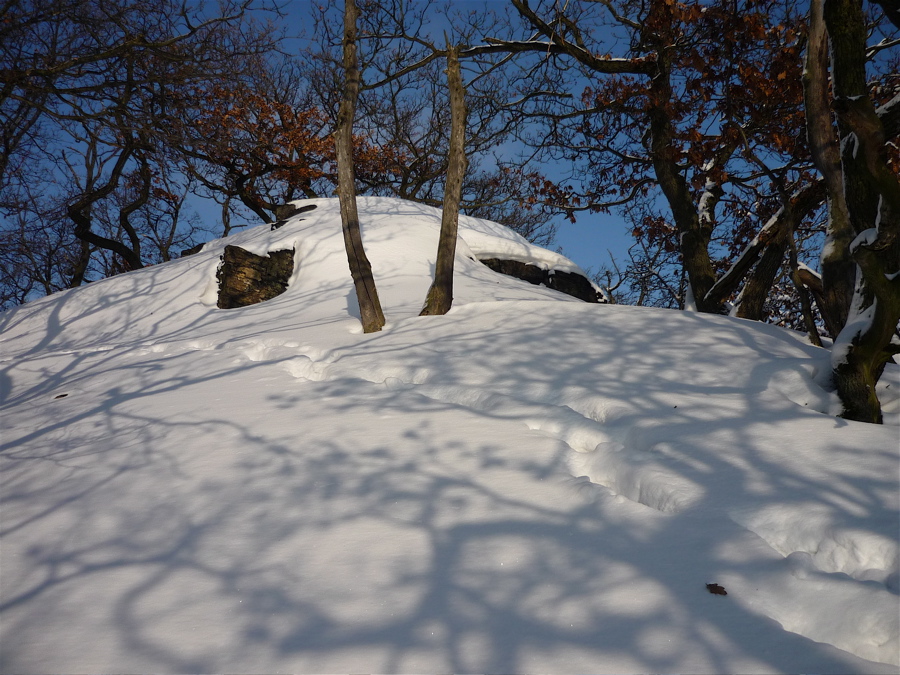 Postranní vrchol Kybička (489 m)