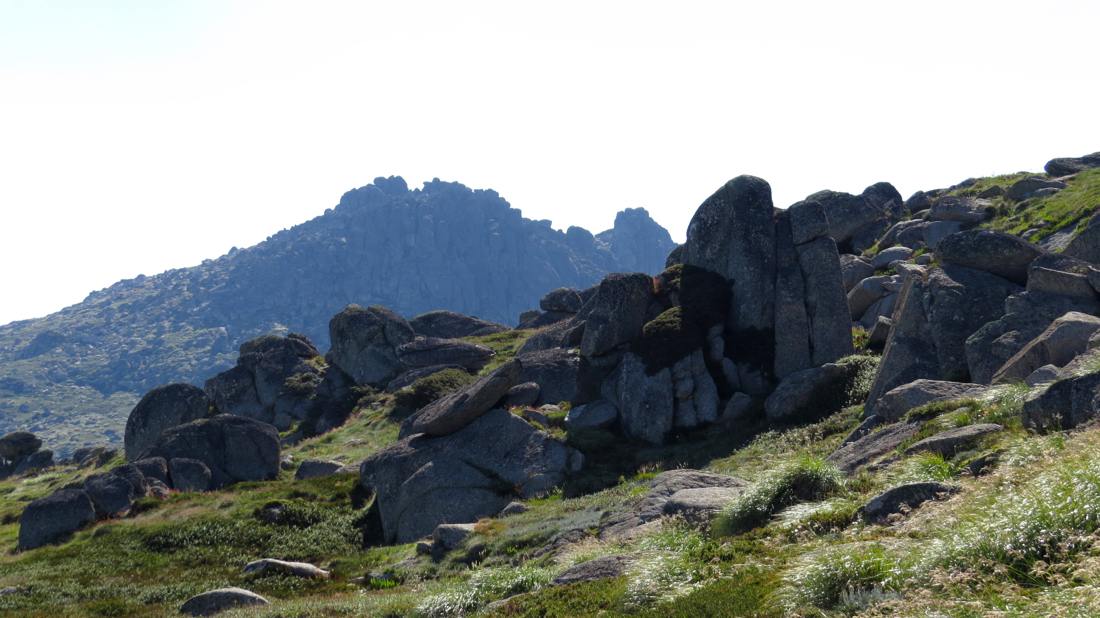 South Ramshead (2052 m), ariace první.