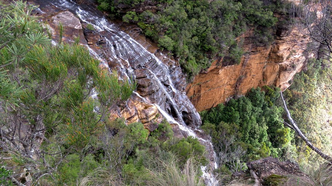 Wentworth Falls, tři stupně, celková výška 187 m.