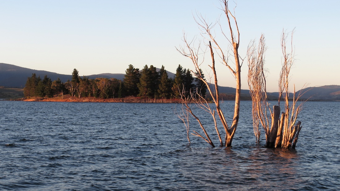 Konečně jezero Jindabyne.