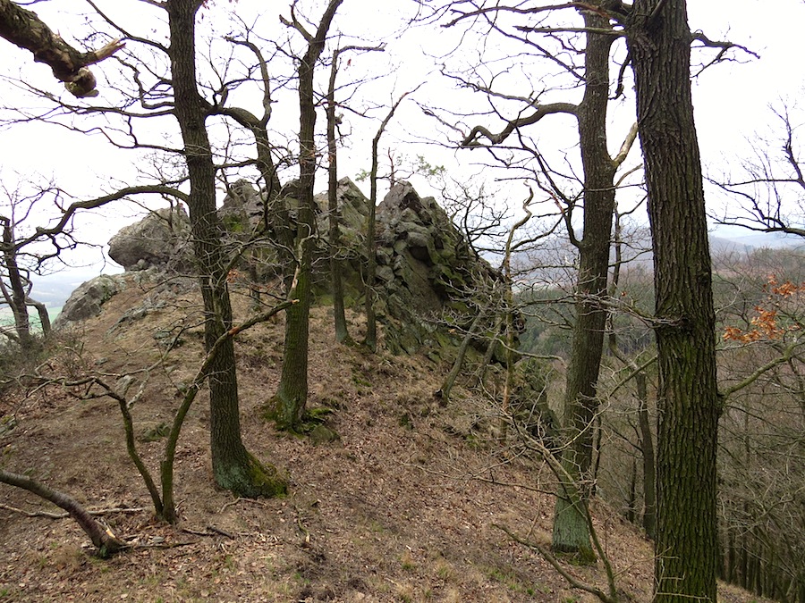 Konečně Soudný kámen (546 m).