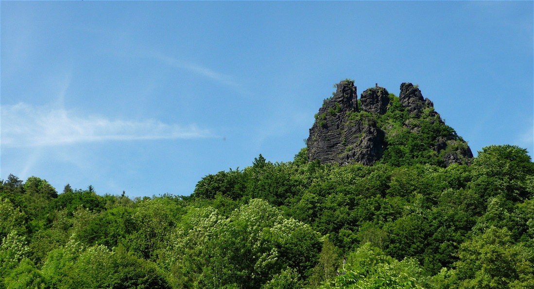 Vrabinec (350 m) od Labe.