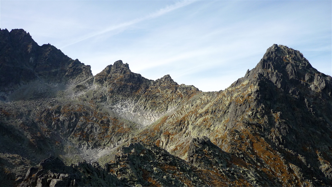 Litvorový štít (2423 m) a Velický štít