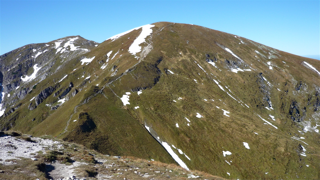 Malolučniak (2104 m) a Krzesanica z Kondratovy kopy (2005 m).