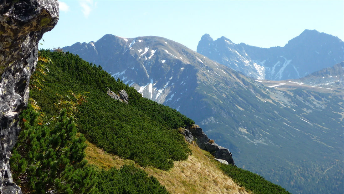 Homole Velkého Mengusovského štítu (2424 m) a Kôprovský štít.
