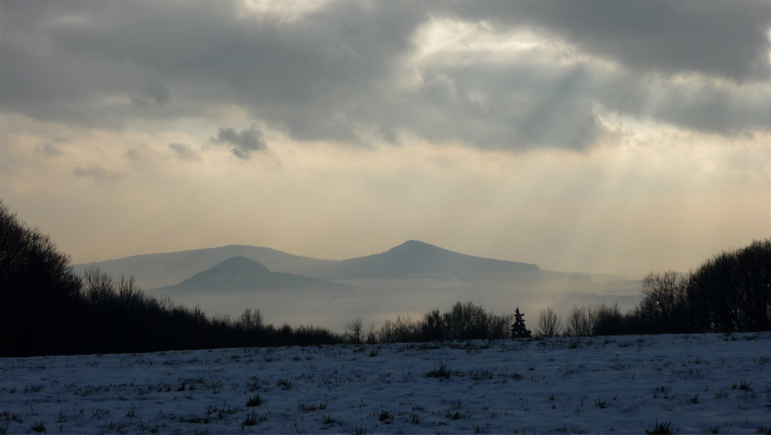 Boreč, Jezerka, Sutomský vrch krátce před mayským koncem světa.