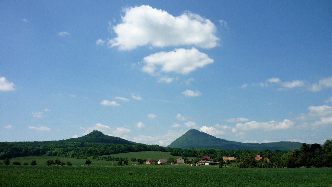Ostrý a Milešovka.