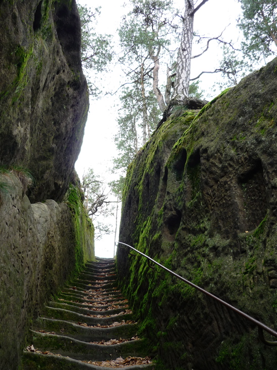 Vzhůru na Stohánek (396 m).