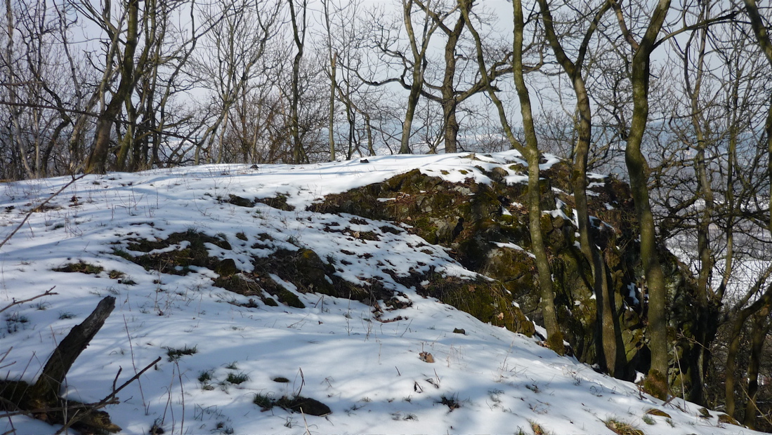 Vrcholová plošinka Liščína (437 m).