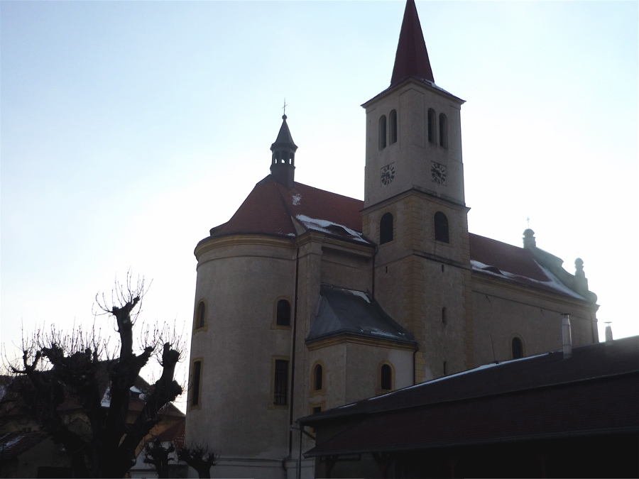 Kostel Sv. Petra a Pavla v Žitenicích.