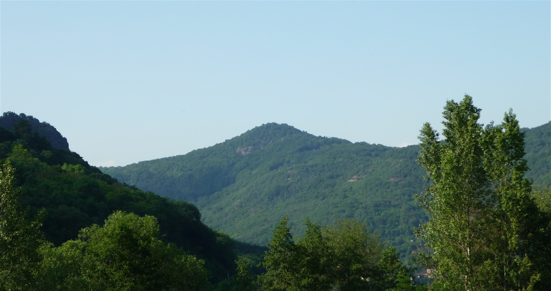 Vysoký Ostrý (587 m)