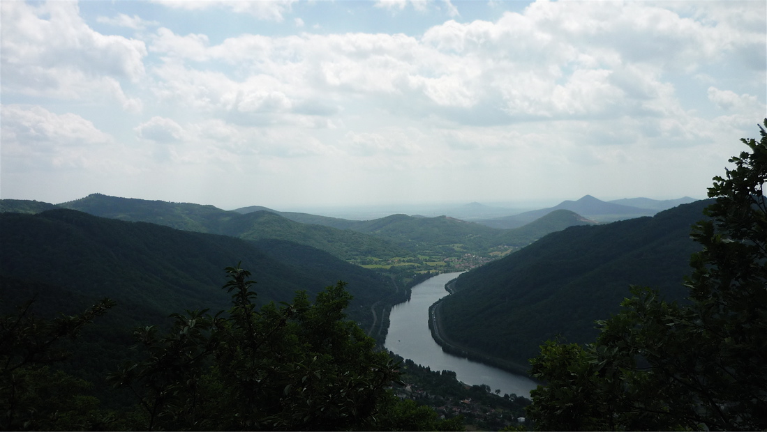 Od Varhoště po Sutomský vrch.