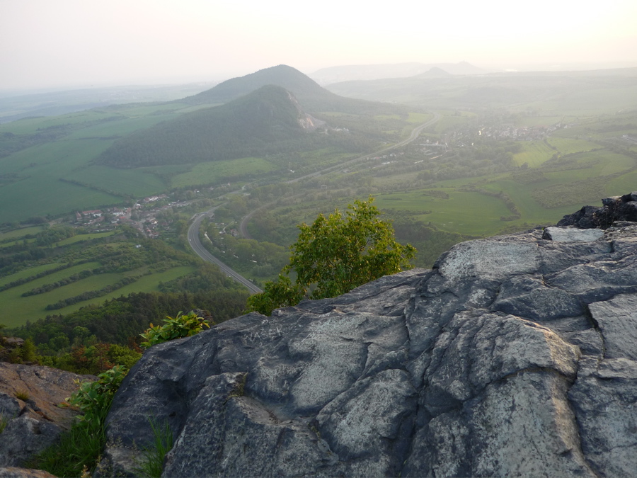 Želenický vrch a Zlatník.