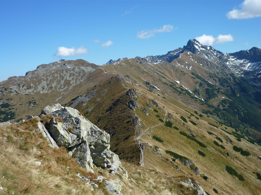 Konečně spolu: Kasprow Wierch (1987 m) a Swinica (2301 m).