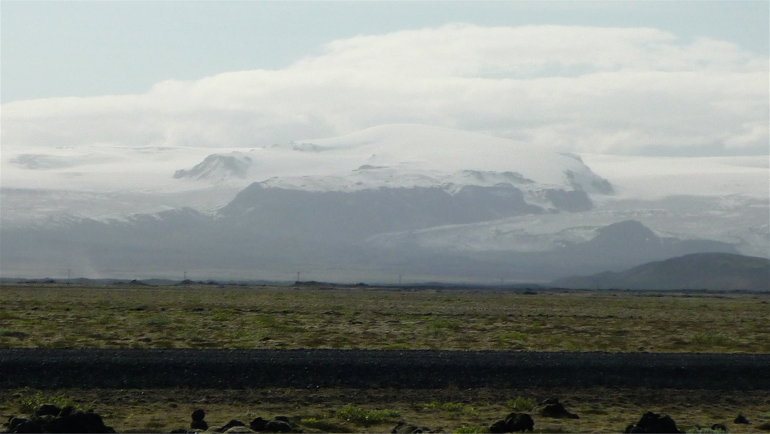 Mýrdalsjökull pomalu necháváme za sebou.