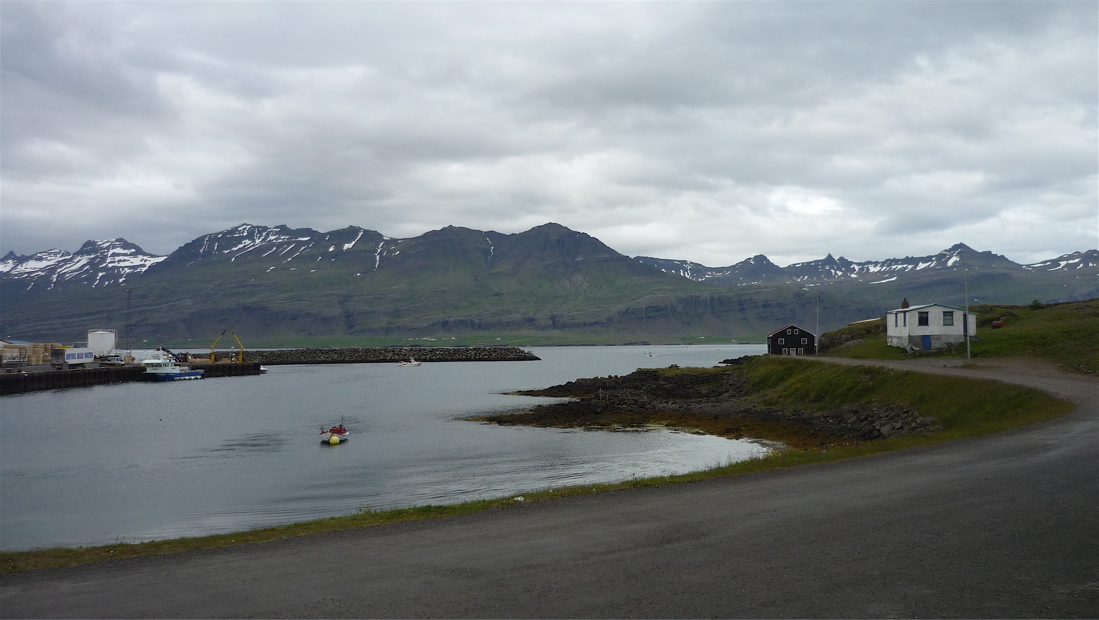 Djúpivogur, malý přístav oblasti východních fjordů.