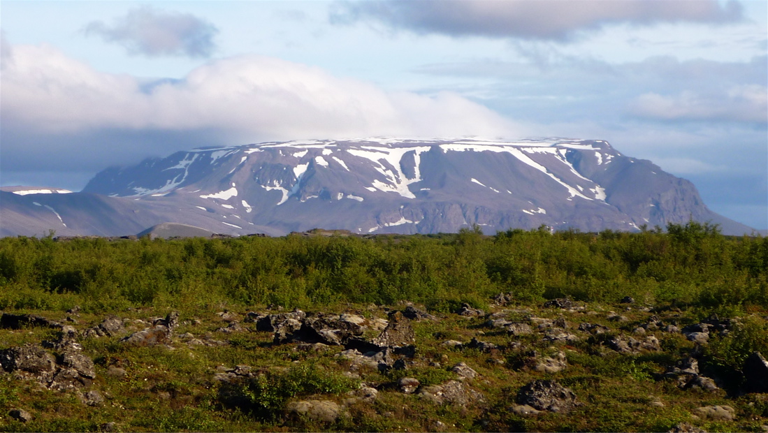 Bláfjall ve večerním slunci.