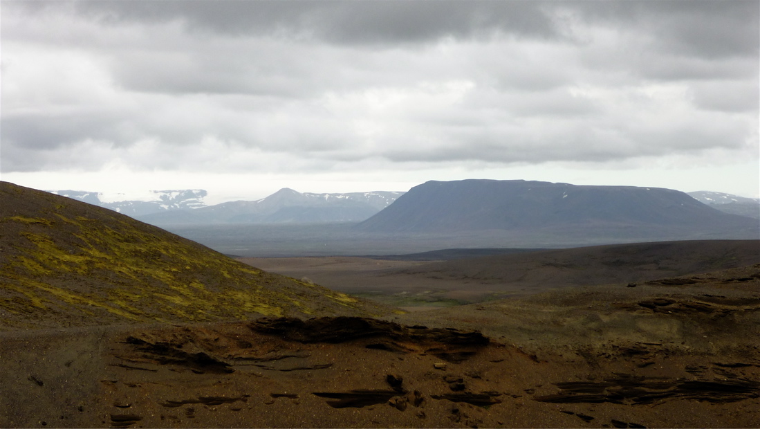 Vzdálený Langjökull na straně západní.