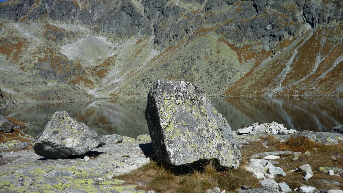Veľké Hincovo pleso (1946 m).