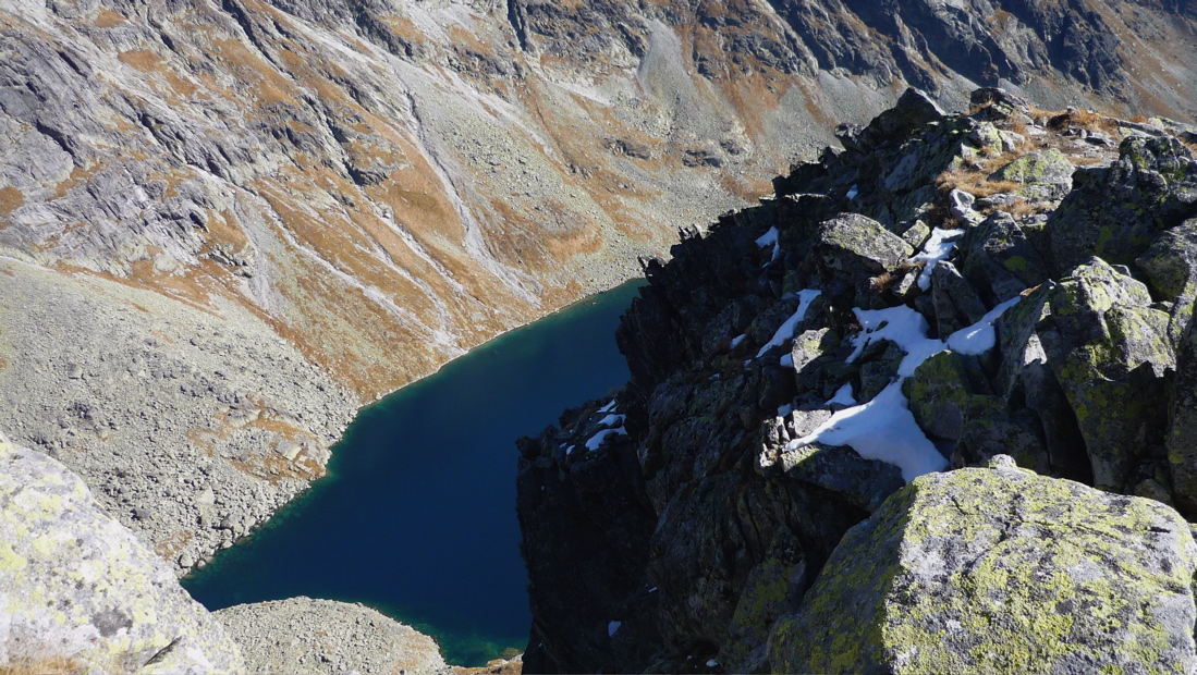 Hincovo pleso se pomalu propadá  do hloubky.