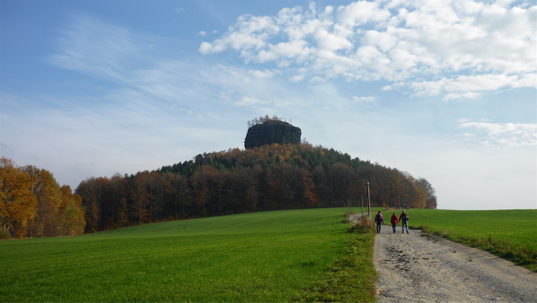 Zirkelstein (385 m).