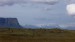 Útes Lómagnúpur a na obzoru už majestátní Vatnajökull.
